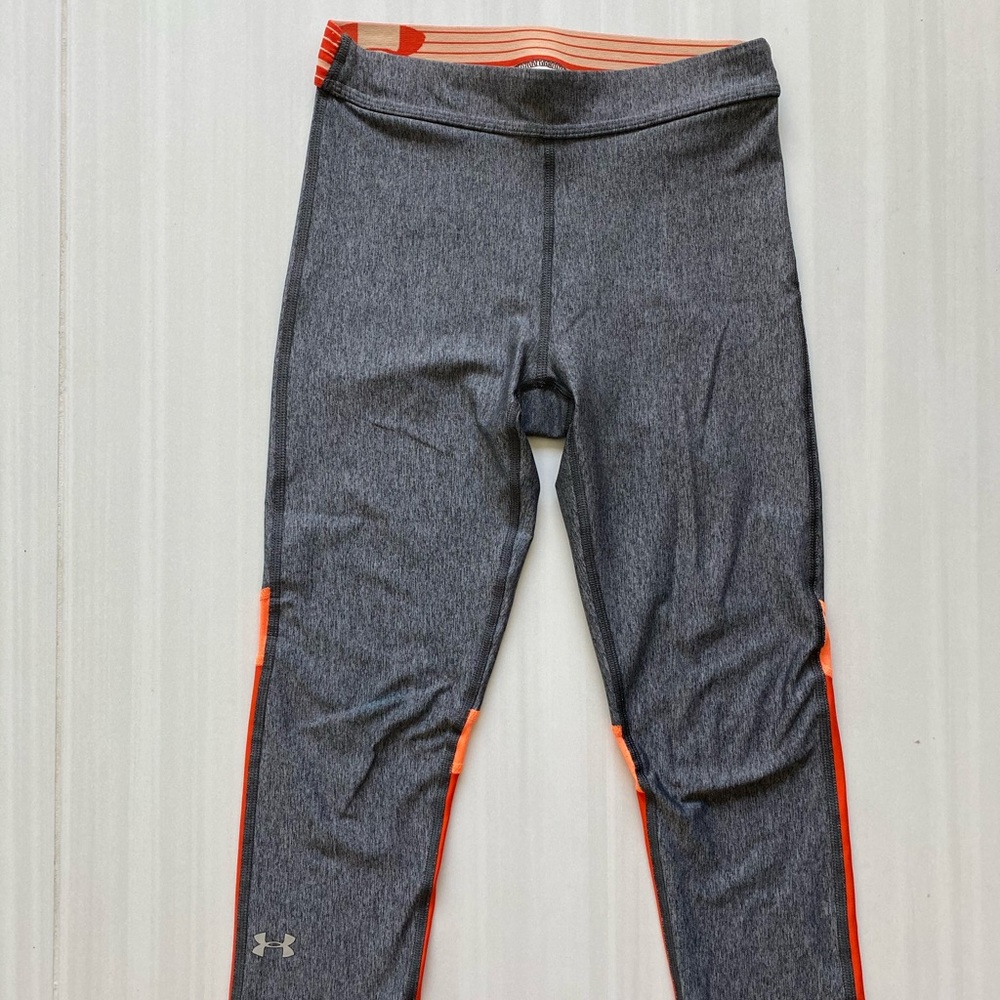 Under Armour cropped leggings